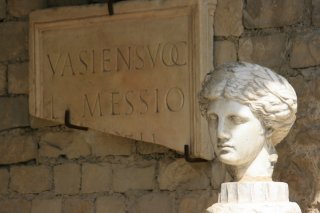 Die römischen Ausgrabungen in Vaison-la-Romaine