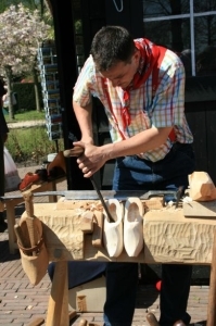 Traditioneller Schuhmacher