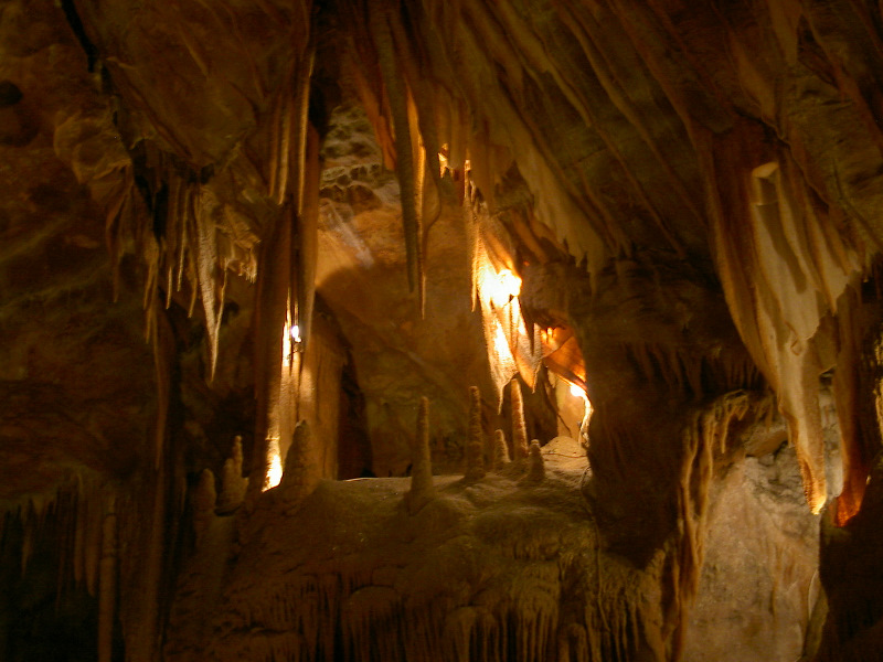 Janolan Caves