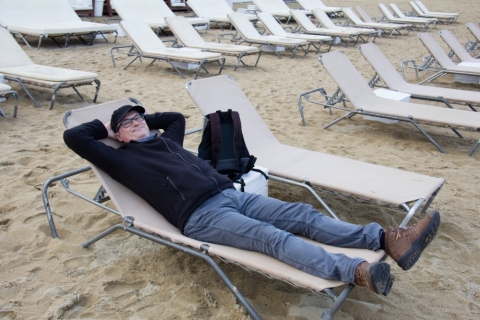 Strandliegen im Parc del Poblenou