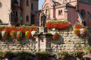 Leo-Brunnen in Eguisheim