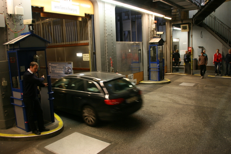 Autolift im Elbtunnel