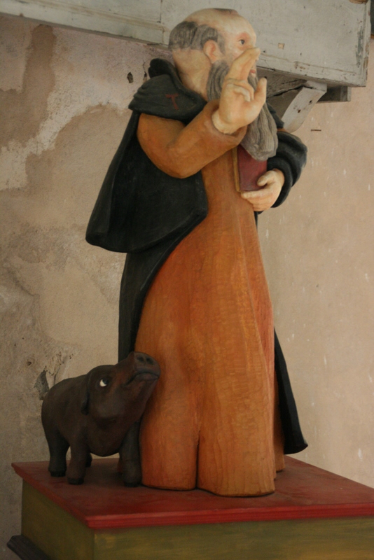 Statue in der Betkapelle der Bruderschaft des Hl. Antonius