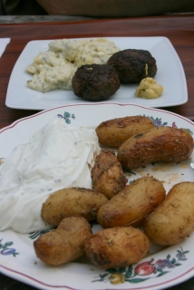 neue Heidkartoffeln mit Schmand und Schnucken-Klöpse
