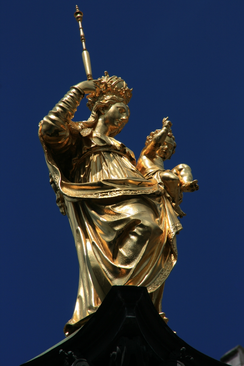 Mariensäule vor dem neuen Rathaus