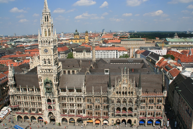 Das Neue Rathaus von oben