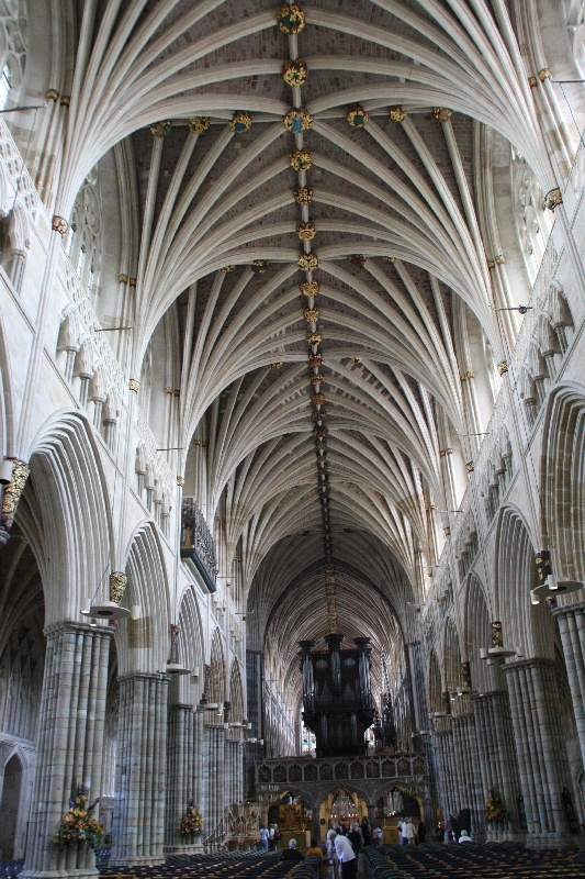 Mittelschiff der Kathedrale von Exeter