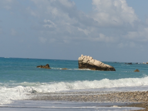 Strand beim Felsen der Aphrodite